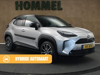 Toyota Yaris Cross 1.5 Hybrid 130 GR SPORT - ADAPTIEVE CRUISE CONTROL - STOELVERWARMING VOORSTOELEN - STUURWIELVERWARMING - DODEHOEKDETECTIE - KEYLESS ENTRY/START - APPLE CARPLAY/ANDROID AUTO - CAMERA - EXTRA GETINT GLAS - PARKEERSENSOREN VOOR + ACHTER - STOOTLIJSTEN