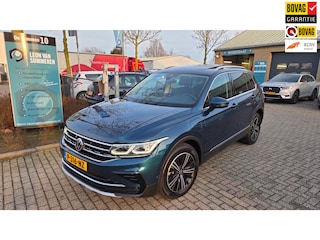Volkswagen Tiguan 1.4 TSI eHybrid Elegance Automaat l Dodehoek detectie l Panorama dak l Trekhaak