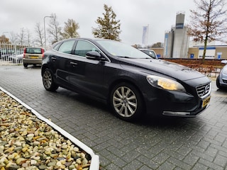 Volvo V40 1.6 D2 Momentum