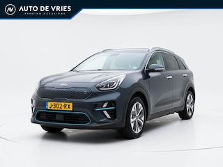 Kia Niro e-Niro ExecutiveLine 64 kWh 3-fase | SOH 100% | Leder | Carplay | Camera | Privacy glass