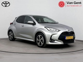 Toyota Yaris 1.5 Hybrid 115 Dynamic | Dodehoek detectie | Parkeersensoren voor/achter | Stoel-/stuurverwarming | Apple Carplay / Android Auto