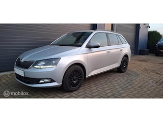 Skoda Fabia Combi 1.2 TSI ,Trekhaak,Clima,Keyless start
