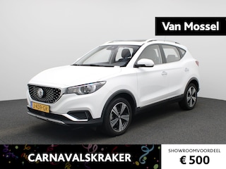 MG ZS Luxury 45 kWh | Panoramadak | Lederen bekleding | Navigatie | Parkeer camera
