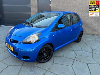 Toyota Aygo 1.0-12V Comfort | 5 Drs |Metallic | Zwarte lm Vlg | winterset wielen| Reservewiel|
