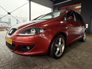 Seat Altea BWJ 2007 2.0 FSI 150 PK Lifestyle AUTOMAAT | TREKHAAK | AIRCO | CRUISE | RADIO