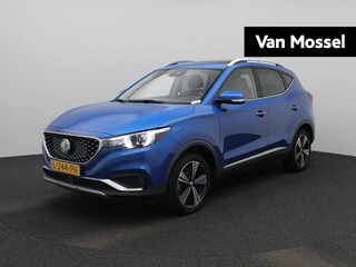 MG ZS Luxury 45 kWh | Automaat | Panoramadak | Leder | Navigatie | Airco | Achteruitrijcamera | Apple Carplay / Android Auto | Stoelverwarming | Lichtmetalen Velgen |