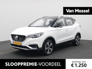 MG ZS Luxury 45 kWh | Apple Carplay / Android Auto | Camera | Stoelverwarming | Schuif/Kanteldak | Lichtmetalen Velgen | Dodehoekdetectie |