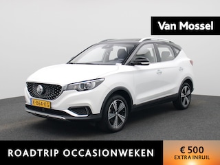 MG ZS Luxury 45 kWh | Apple Carplay / Android Auto | Camera | Stoelverwarming | Schuif/Kanteldak | Lichtmetalen Velgen | Dodehoekdetectie |
