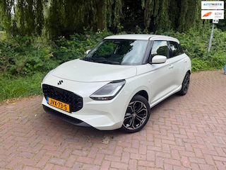 Suzuki Swift 1.2 Comfort Smart Hybrid 1 Eig. b.j.12-2024,5100 KM,Navi ,Camera,PDC