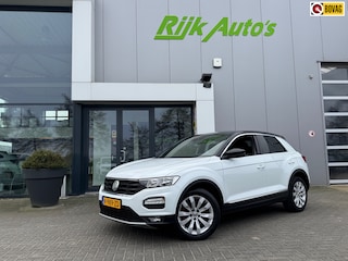Volkswagen T-Roc 2.0 TSI 4Motion Sport * Trekhaak * Stoelverwarming * PDC 2X