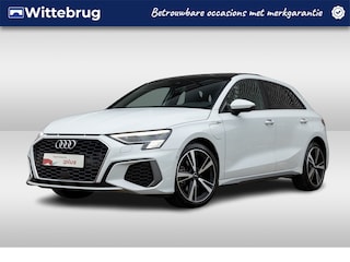 Audi A3 Sportback 40 TFSI e 204PK S Line | Panoramadak | 18 Inch | NAVI | Achteruitrijcamera |
