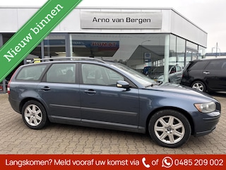 Volvo V50 1.8 Kinetic, climatronic. cruisecontrol, trekhaak, zeer nette auto !!!