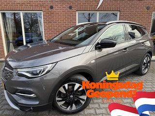 Opel Grandland X 1.2 Turbo Ultimate STOEL&STUUR&VOORRUIT VERW. / CAMERA / 18 INCH
