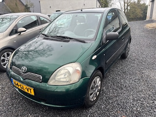 Toyota Yaris 1.3-16V VVT-i Sol AIRCO NIEUWSTAAT