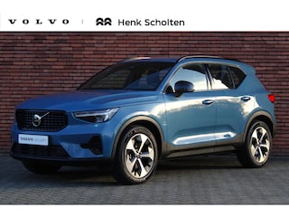 Volvo XC40 B4 Plus Dark | Verwarmde Stoelen+Stuurwiel | Semi- Elektrische Trekhaak | Verwarmbare Voorruit | AppleCarplay / AndroidAuto | Keyless Entry/Start | Harman Kardon Premium Audio | Park Assist |