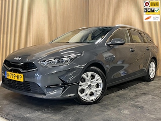 Kia Ceed Sportswagon 1.5 T-GDi DynamicLine|160PK|TREKH.|CARPLAY+ANDROID|CAMERA|CLIMATE+CRUISE CONTROL|1E EIG.|INCL.BTW|NL AUTO|NAP