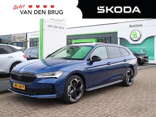 Skoda Superb Combi 1.5 TSI PHEV Sportline Business | Panoramadak | Head-up | CANTON sound | Camera rondom | Trekhaak | Stoel-/stuurwielverwarming | 19 inch