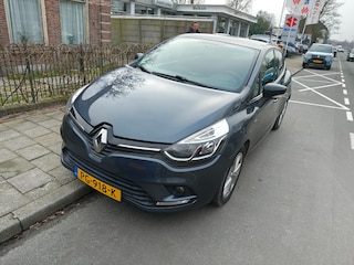 Renault Clio 0.9 TCe LIMITED met APK tot 8-11-2026