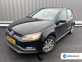 Volkswagen Polo 1.2 TSI Comfortline 90pk | Parkeersensor voor en achter | Navigatie | Airco | 15" LMV