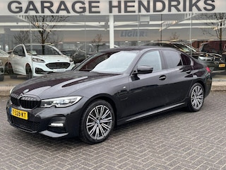 BMW 330e | Trekhaak wegklapbaar | Nieuwe banden | Climate  | CC | Leder Stof |