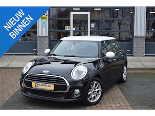 Mini Cooper 1.5 Pepper Serious Business Airco Navi Km 87054!!