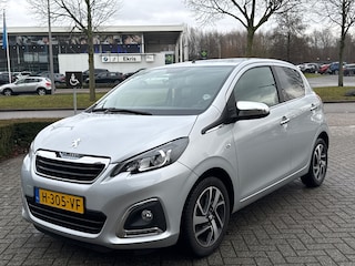 Peugeot 108 1.0 e-VTi 72pk 5D Allure | Binnenkort Beschikbaar | All Season Banden | Achteruitrij Camera | Climate Control | 15 Inch Lichtmetalen Velgen