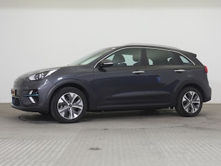 Kia Niro e-Niro DynamicLine 64 kWh Warmtepomp Trekhaak | Stof\leer | Camera | Cruise | LMV 17" | NL auto | 1e eig.
