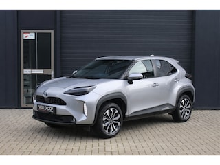 Toyota Yaris Cross 1.5 Hybrid Explore | Trekhaak | Adaptive Cruise | Stuurverwarming | Camera | DAB | Fabrieksgarantie