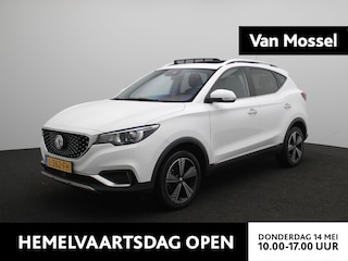 MG ZS Luxury 45 kWh | Leder | Panoramadak | Stoelverwarming | Camera | Carplay |