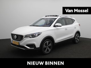 MG ZS Luxury 45 kWh | Leder | Panoramadak | Stoelverwarming | Camera | Carplay |