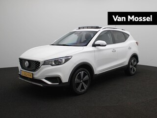 MG ZS Luxury 45 kWh | Leder | Panoramadak | Stoelverwarming | Camera | Carplay |