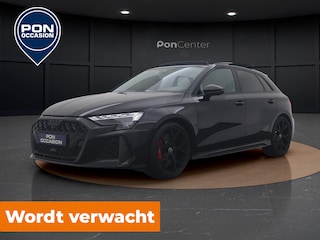Audi A3 Sportback 2.5 TFSI Quattro 400 PK | Pano dak | RS-Sportuitlaat | Head Up Display | Matrix LED | SONOS | Alcantara stuur | Carbon | 19" |