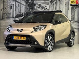 Toyota Aygo 1.0 VVT-i S-CVT Premium *Open Dak, Navi, Trekhaak*