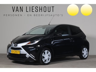 Toyota Aygo 1.0 VVT-i x-play NL-Auto!! Keyless Entry+start I Camera I Climate