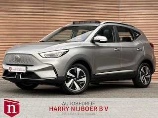 MG ZS Luxury 50 kWh Pano dak / Navi / 360 camera / Carplay / 17 " lm velg enz enz