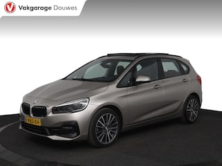 BMW 2-serie Tourer 218i High Executive |NAP |1e eigenaar | Automaat | Pano | HUD | Stoelverwarming | Camera