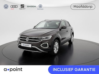 Volkswagen T-Roc 1.5 TSI Style 150 PK DSG | Private lease vanaf €641,-| Trekhaak afneembaar | Navigatie | Stoel verwarming en massage | Alcantara |