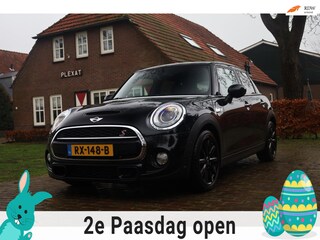 Mini Mini 2.0 Chili Serious Business Aut. | Harman-Kardon | Panorama | HUD | Dealeronderhouden | Sportstoelen | NAP | LED |