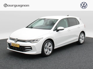 Volkswagen Golf 1.5 eHybrid Life Edition | Trekhaak | Camera | Stoel & Stuurverwarming | Adaptieve Cruise Control |