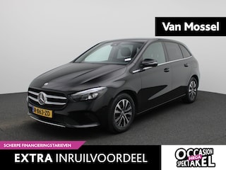 Mercedes-Benz B-klasse 180 Business Line AUTOMAAT | NAVIGATIE | WIDESCREEN | CAMERA | CRUISE | CLIMA | PDC | LMV | SPORSTOELEN | HALF LEER | ELEKTRISCHE KOFFERKLEP | STOELVERWARMING | 12 MAANDEN BOVAG GARANTIE |