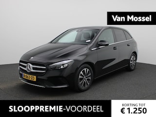 Mercedes-Benz B-klasse 180 Business Line AUTOMAAT | NAVIGATIE | WIDESCREEN | CAMERA | CRUISE | CLIMA | PDC | LMV | SPORSTOELEN | HALF LEER | ELEKTRISCHE KOFFERKLEP | STOELVERWARMING | 12 MAANDEN BOVAG GARANTIE |