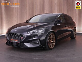 Ford Focus ST-3 PERFORMANCE PACK 2.3 280pk AUTOMAAT |dealer onderhouden|sper diff|launch control|HUD|el. stoelen|Apple Carplay|BLIS|parkeer camera|winterpack|19"|
