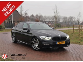 BMW 530i High Executive | M-Pakket | Camera | Sfeerverlichting | Automaat | NL-Auto |