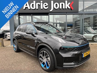 Lynk & Co 01 1.5 AUTOMAAT | NED. AUTO | 360 CAMERA | PANORAMA DAK | EL A. KLEP | ADAPTIVE CRUISE | ZWARTE HEMEL | ROLHOES |