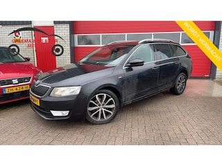 Skoda Octavia Combi 1.6 TDI Greentech Edition Businessline TREKHAAK / STOELVERW / NAVI / CLIMA / PDC / BLUETOOTH / CRUISE / DRIEM VV / NL-AUTO