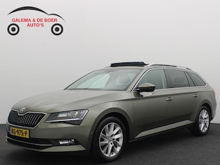 Skoda Superb Combi 1.8 TSI Style Business AUTOMAAT / TREKHAAK / PANORAMADAK / STOELVERW / CARPLAY / CAMERA / NAVI / KEYLESS / NL-AUTO