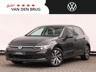 Volkswagen Golf 1.4 eHybrid Style 204PK DSG | Navigatie | Stoel/stuurverwarming | Camera | Led | Keyless