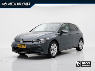 Volkswagen Golf 1.5 TSI 131pk Life | Navigatie | 17" Velgen | Privacy glass