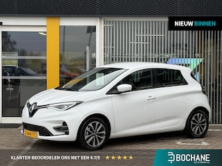 Renault Zoe R135 Intens 52 kWh | Trekhaak | Stoel & Stuur verwarming | Navigatie | Achteruitrijcamera | LED | DAB | Climate Control |
