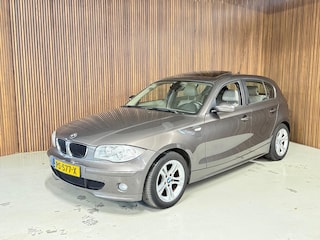BMW 118i Business Line - Aut- leer